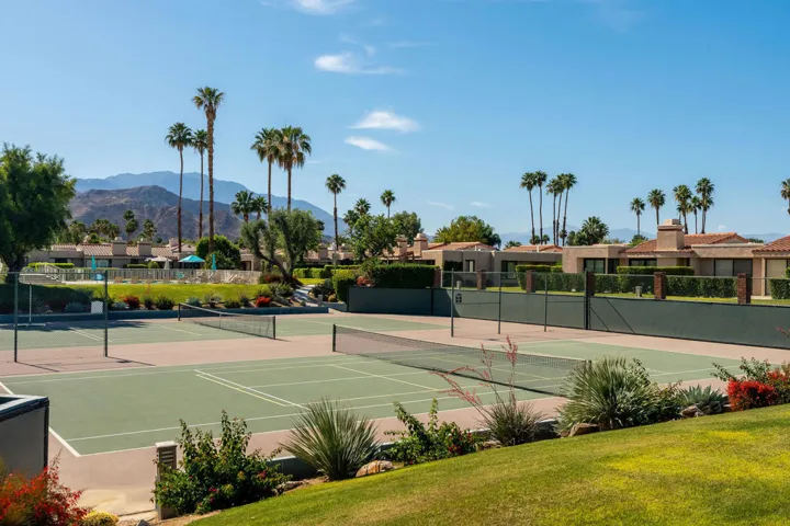 Tennis