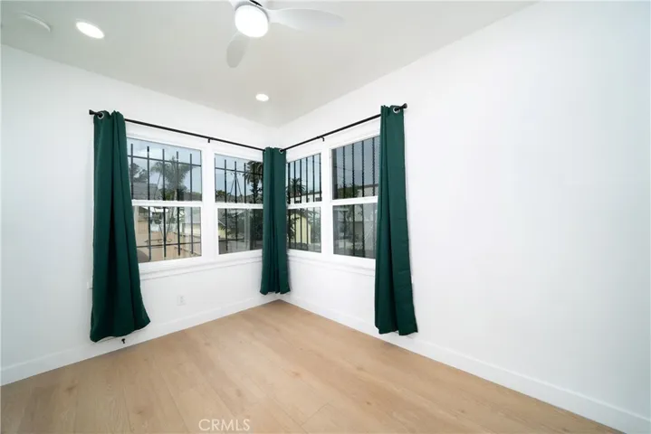 Room1