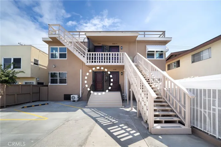 Entrance 1048