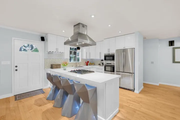 18485 Main Boulevard, Los Gatos, California 95033