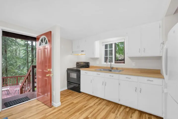 18485 Main Boulevard, Los Gatos, California 95033