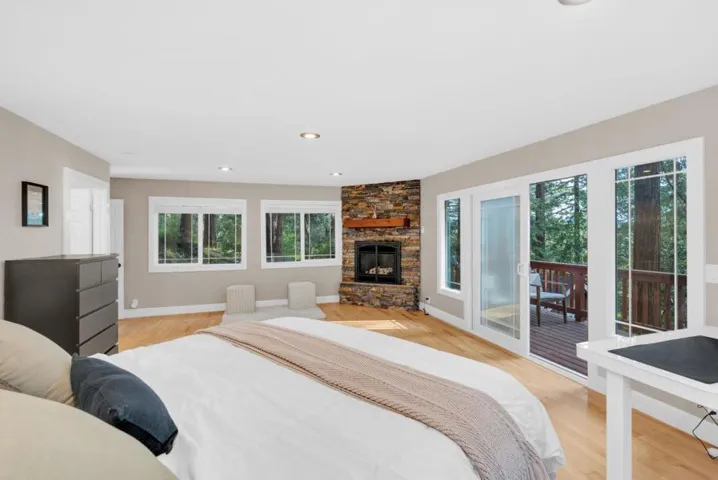 18485 Main Boulevard, Los Gatos, California 95033