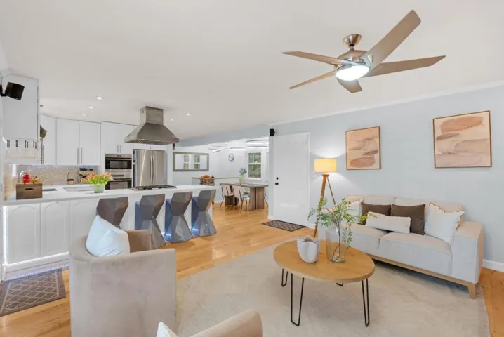 18485 Main Boulevard, Los Gatos, California 95033