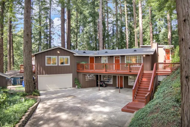 18485 Main Boulevard, Los Gatos, California 95033