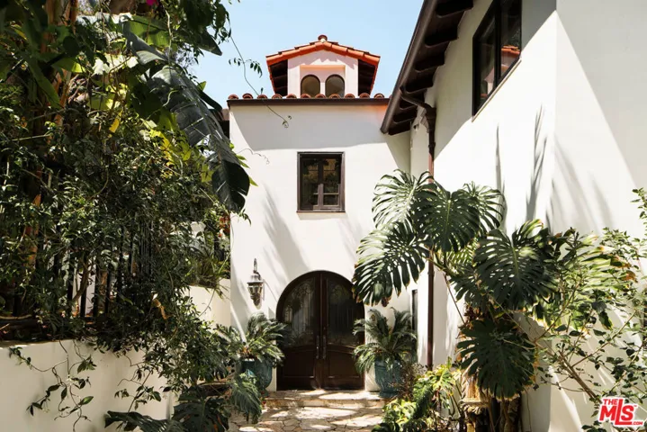 2225 Malaga Road, Los Angeles, California 90068