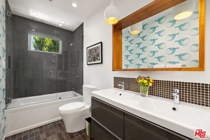 2509 Greenvalley Road, Los Angeles, California 90046