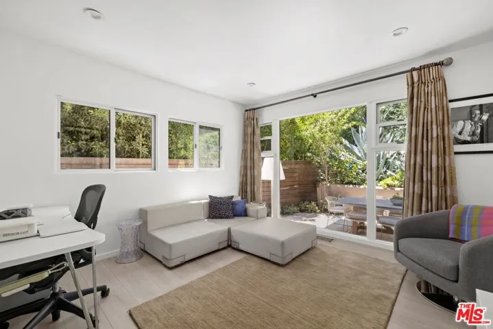 2509 Greenvalley Road, Los Angeles, California 90046