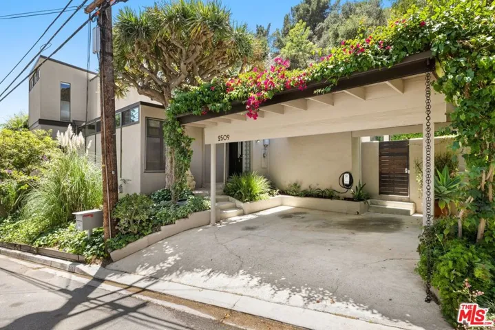 2509 Greenvalley Road, Los Angeles, California 90046