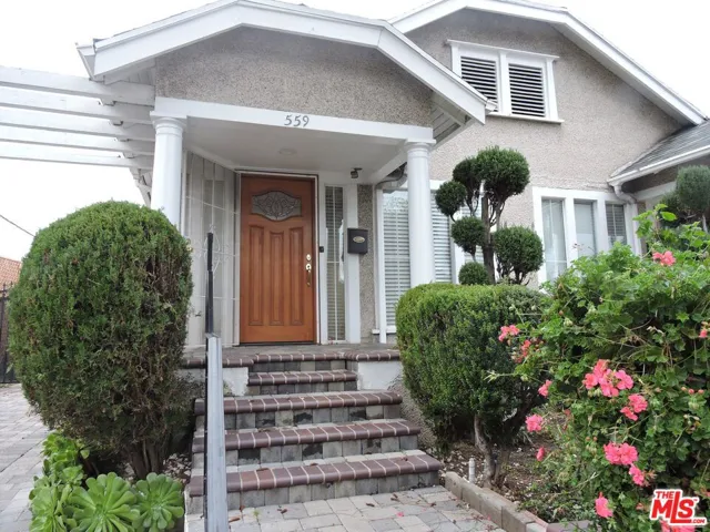 559 N Windsor Boulevard, Los Angeles, California 90004