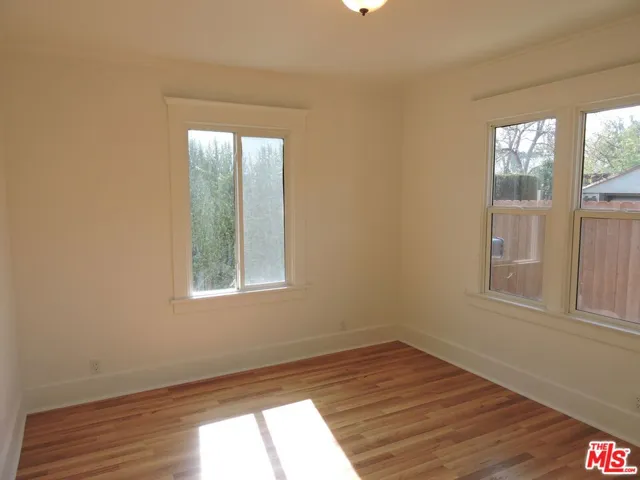 559 N Windsor Boulevard, Los Angeles, California 90004