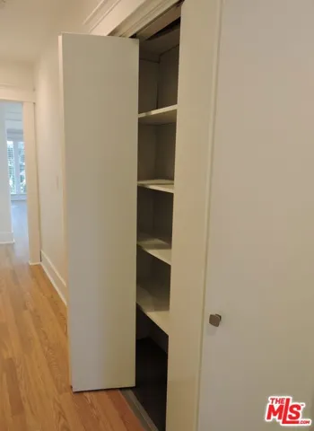 559 N Windsor Boulevard, Los Angeles, California 90004