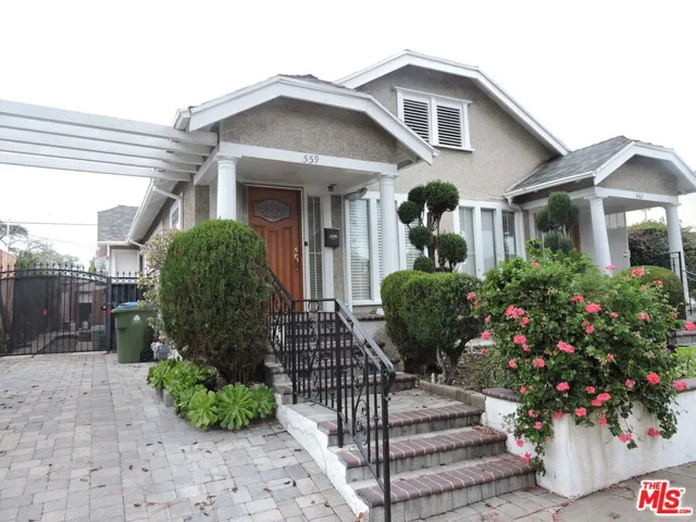 559 N Windsor Boulevard, Los Angeles, California 90004
