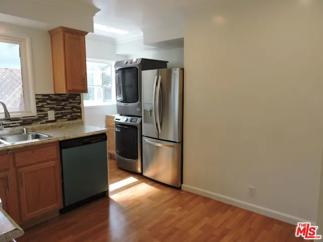 559 N Windsor Boulevard, Los Angeles, California 90004