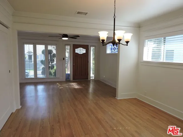559 N Windsor Boulevard, Los Angeles, California 90004
