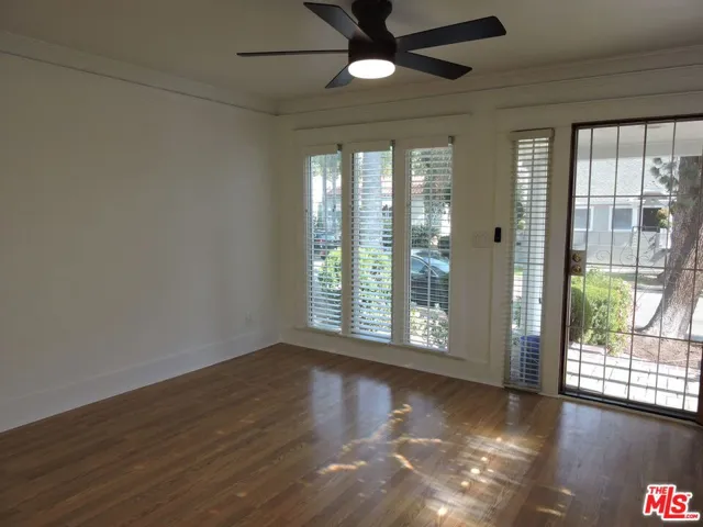 559 N Windsor Boulevard, Los Angeles, California 90004