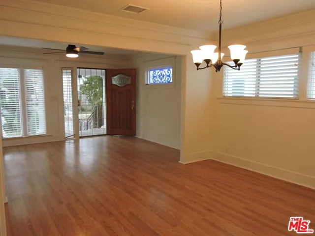 559 N Windsor Boulevard, Los Angeles, California 90004