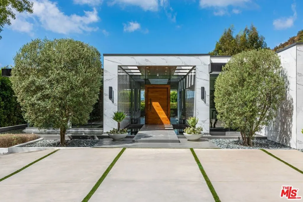 2002 Loma Vista Drive, Beverly Hills, California 90210 — photo 4