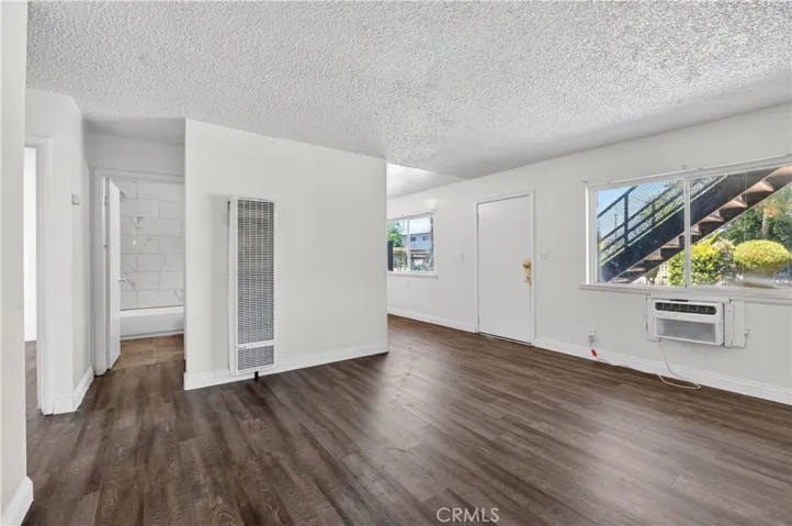 3940 E Burns, Fresno, California 93725