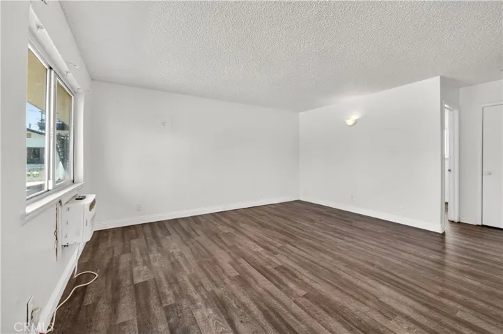 3940 E Burns, Fresno, California 93725