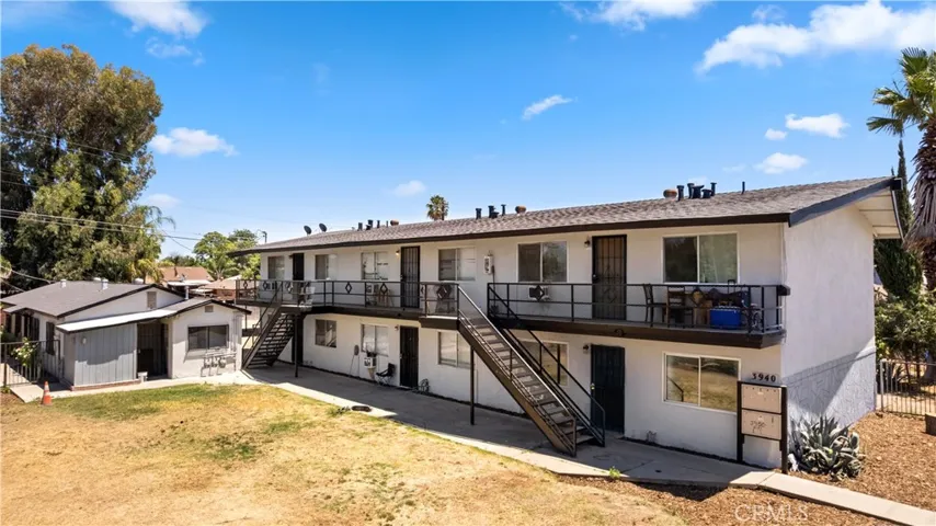 3940 E Burns, Fresno, California 93725