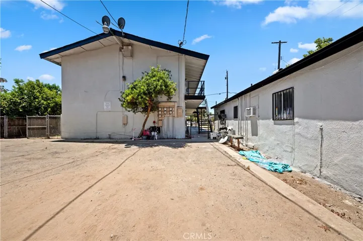 3940 E Burns, Fresno, California 93725