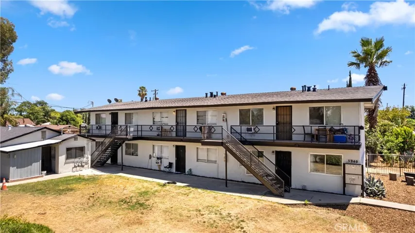 3940 E Burns, Fresno, California 93725