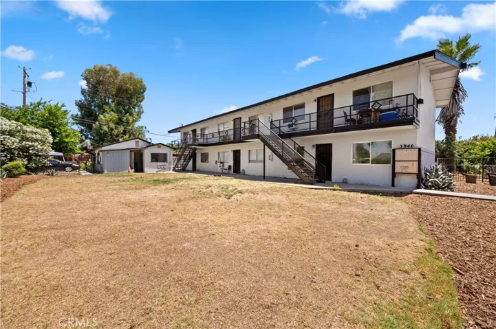 3940 E Burns, Fresno, California 93725