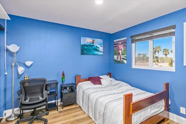 Left/West Bedroom
