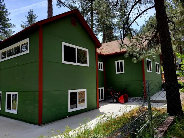 1116 Lark Road, Wrightwood, California 92397