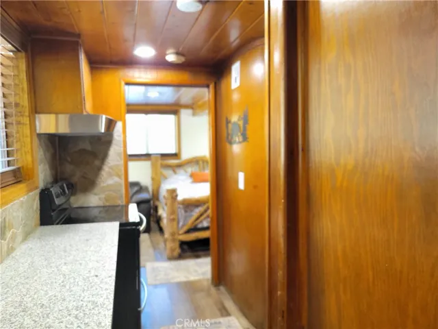 1116 Lark Road, Wrightwood, California 92397