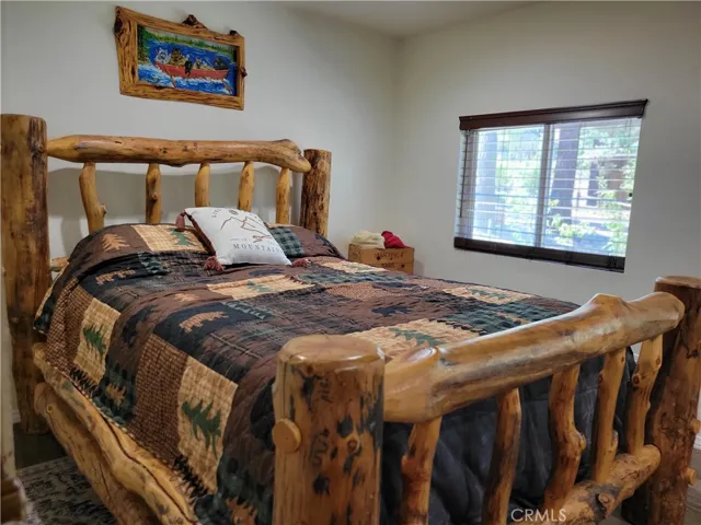 1116 Lark Road, Wrightwood, California 92397