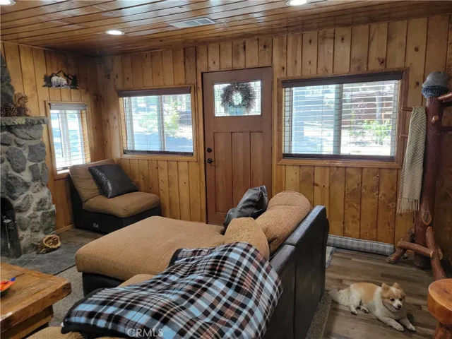 1116 Lark Road, Wrightwood, California 92397