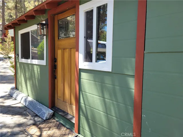 1116 Lark Road, Wrightwood, California 92397