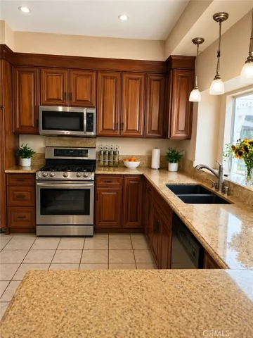 6906 Hastings, Moorpark, California 93021