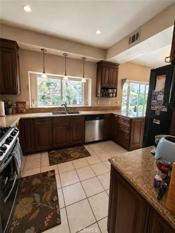 6906 Hastings, Moorpark, California 93021