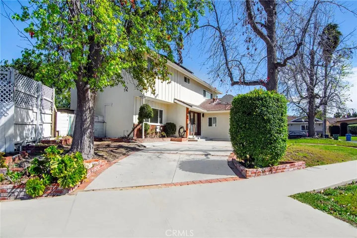 6508 Moorcroft Avenue, Woodland Hills, California 91303