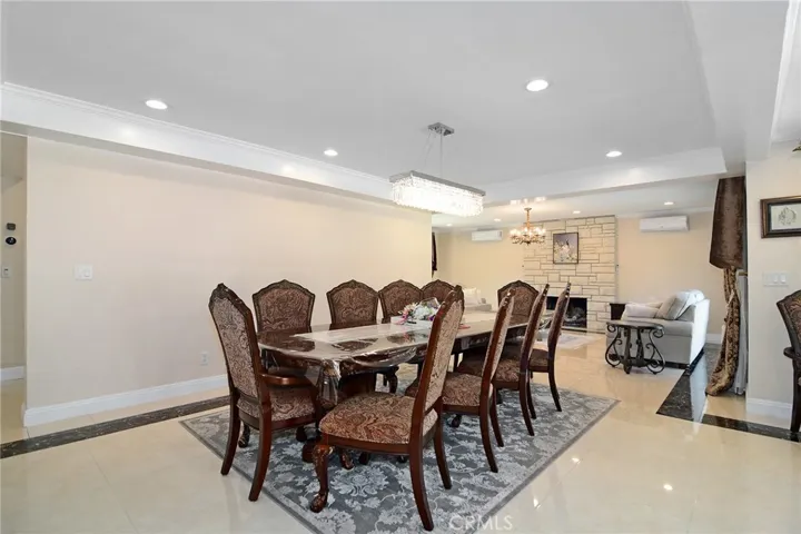 6508 Moorcroft Avenue, Woodland Hills, California 91303