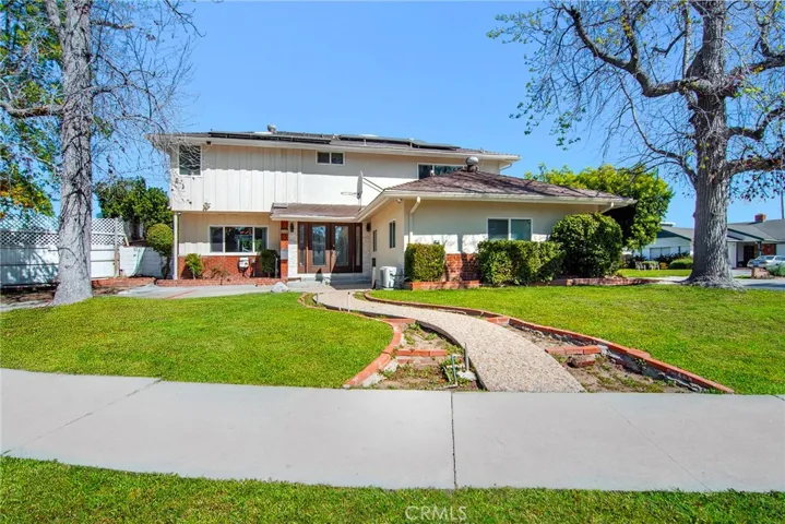6508 Moorcroft Avenue, Woodland Hills, California 91303