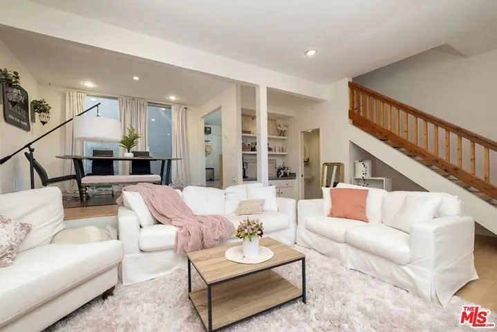 28240 Rey De Copas Lane, Malibu, California 90265