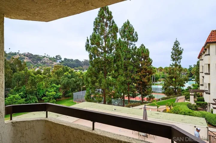 5895 Friars Rd 5302, San Diego, California 92110
