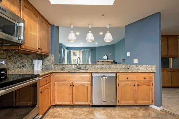 5895 Friars Rd 5302, San Diego, California 92110