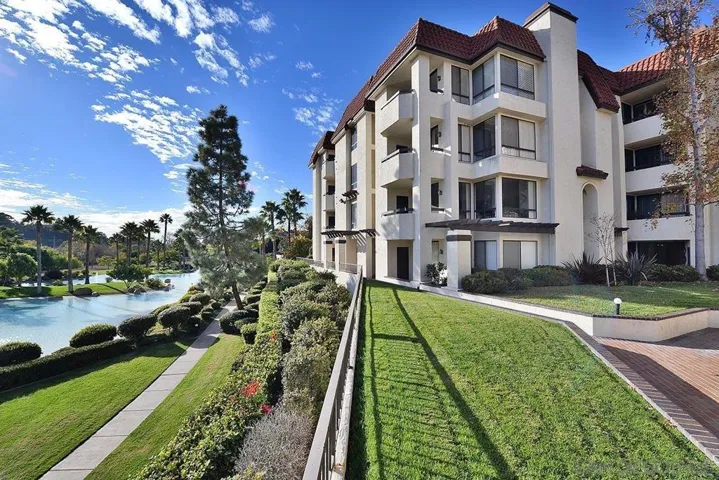 5895 Friars Rd 5302, San Diego, California 92110