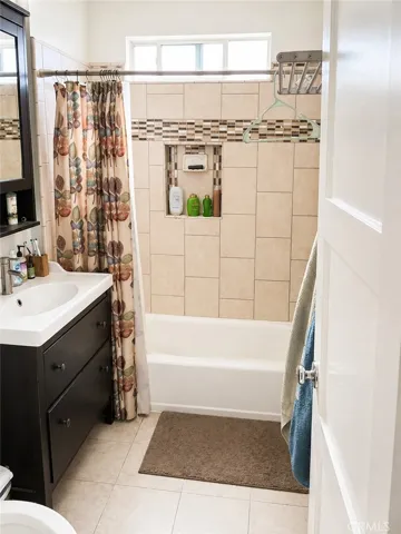 611 Bathroom #1