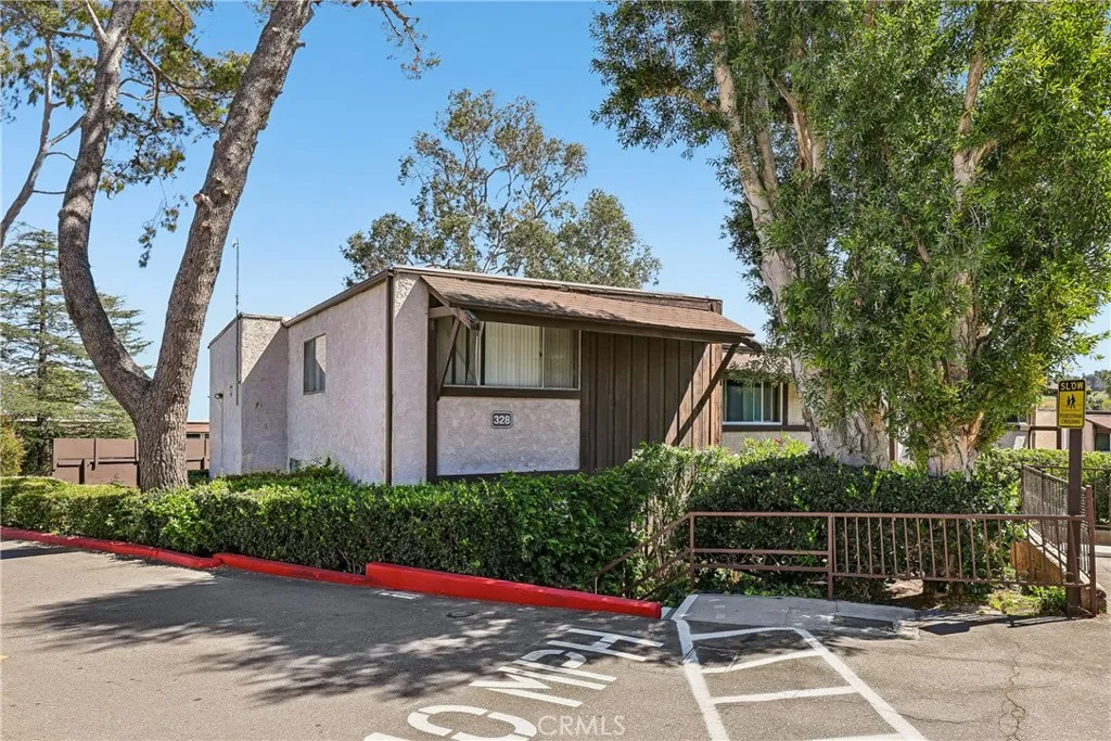 328 S Miraleste