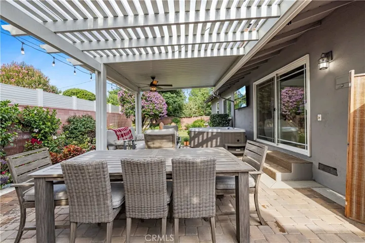 17955 Archwood, Reseda, California 91335