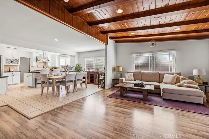 17955 Archwood, Reseda, California 91335