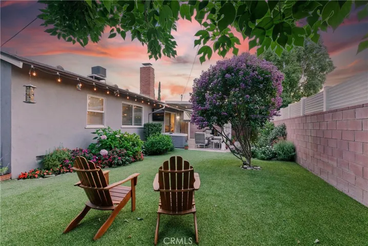 17955 Archwood, Reseda, California 91335