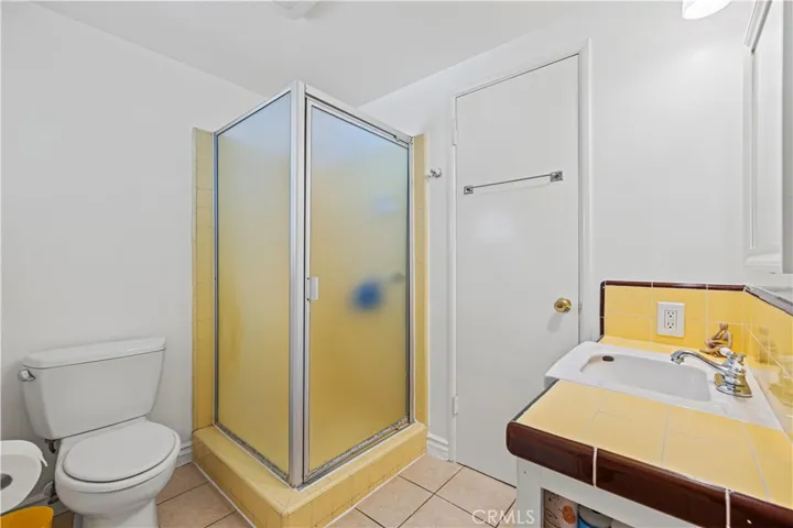 17955 Archwood, Reseda, California 91335