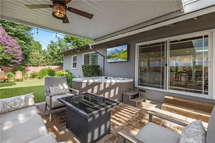 17955 Archwood, Reseda, California 91335