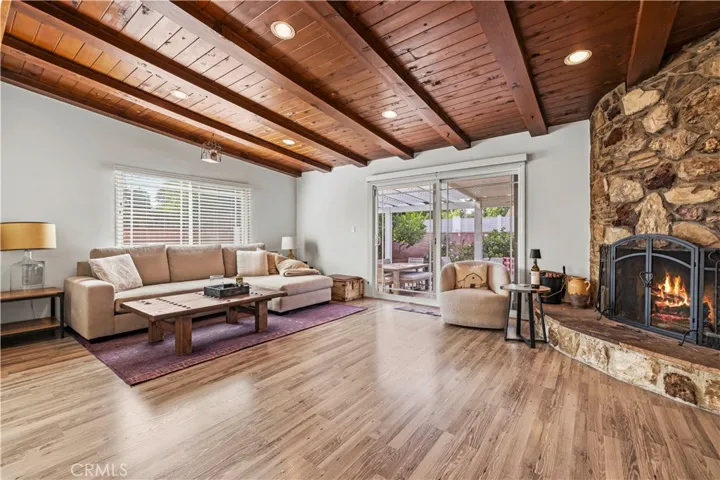 17955 Archwood, Reseda, California 91335